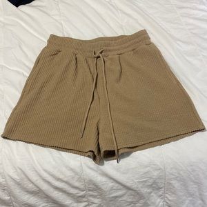 Elodie tan shorts